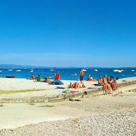 Mobile In With Сasa de vacaciones Moniga del Garda